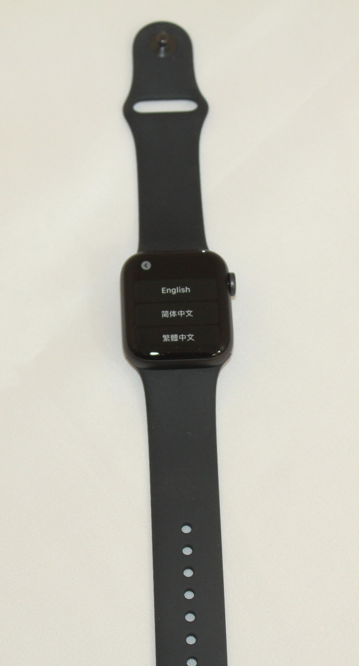 APPLE WATCH S5 40MM SPACE GRAY /BLACK Locked - AS IS