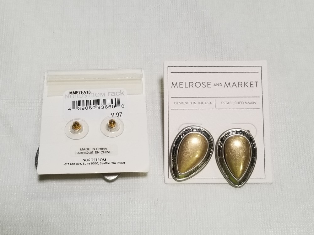 OVAL DROP EARRING