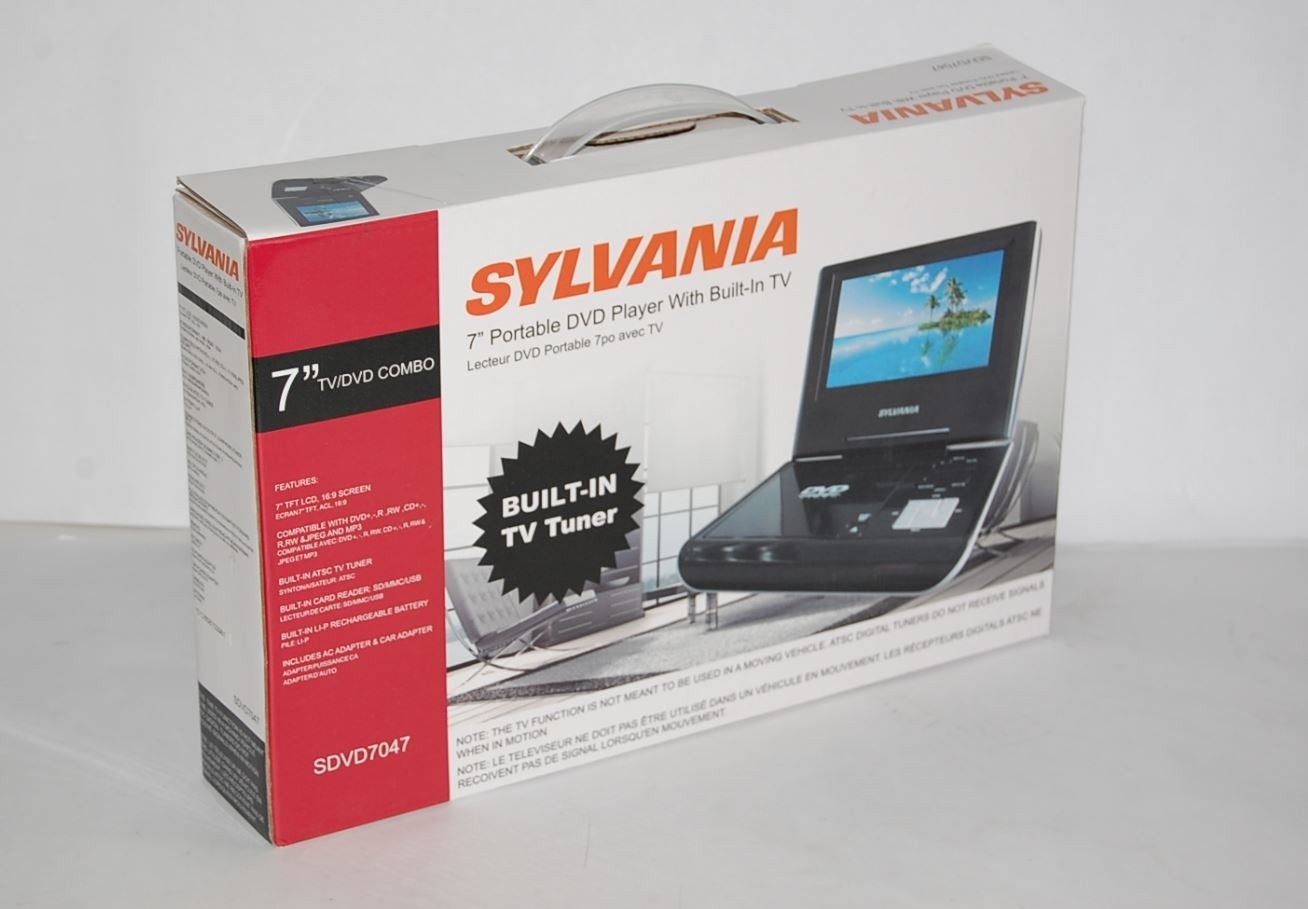 Sylvania SDVD7047 7" Portable TV with DVD Player