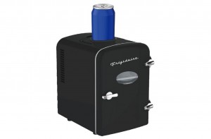MINI COOLER WITH CHILLING CAN HOLDER