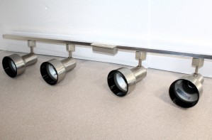 Sunset Lighting 4-FT Track with 4 Step Cylinder Heads TF2920-80